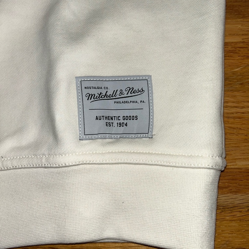 Mitchell and Ness NWT Large Sweatshirt - Picture 4 of 10